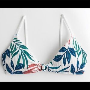 Hollister Knotted Triangle Bikini Top